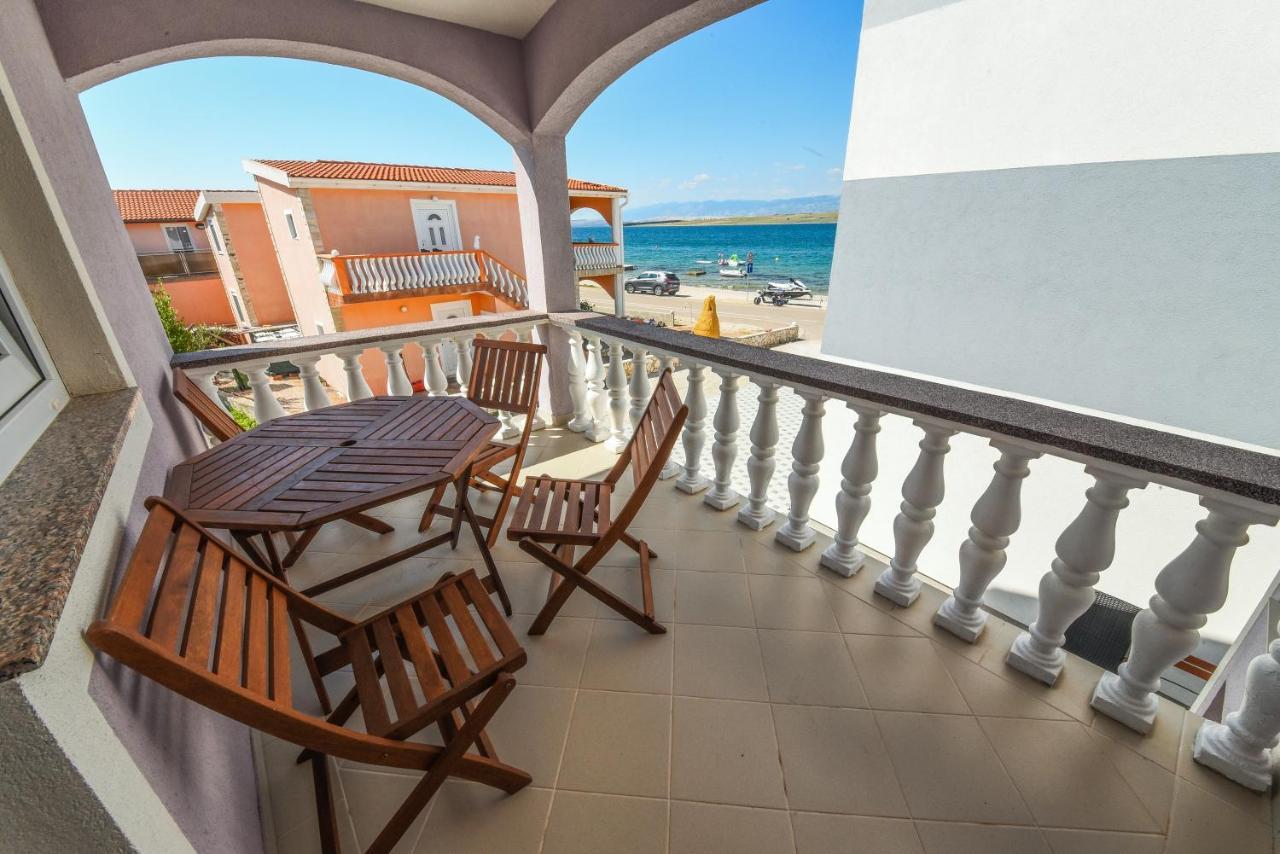 Por Apartment