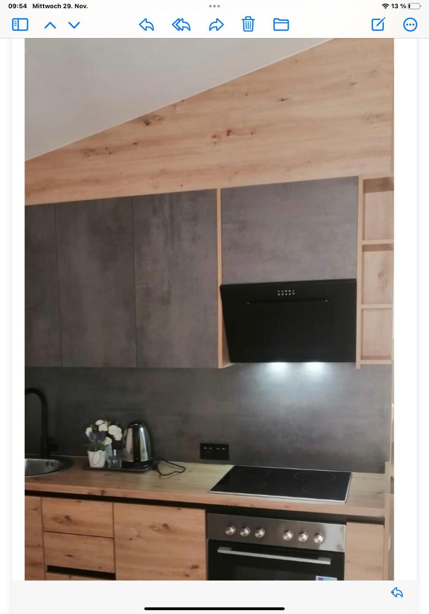Apartment Por *