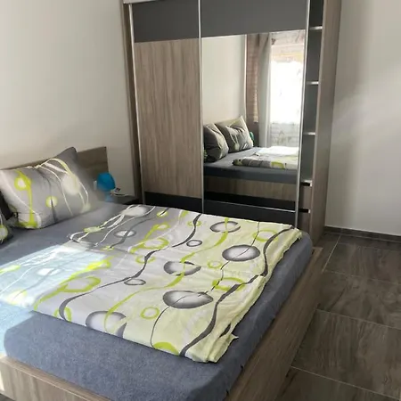 Apartmani Por Vir Exteriér fotografie