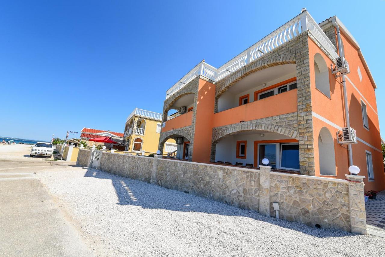 Por Apartment